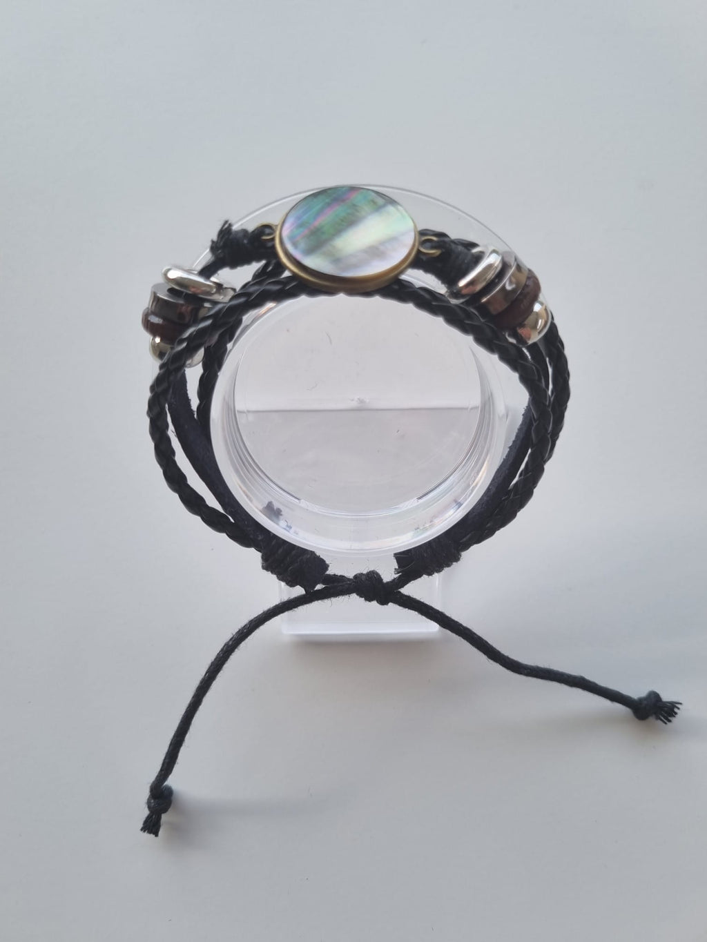 Bracelet en cuir noir et nacre – Mahina